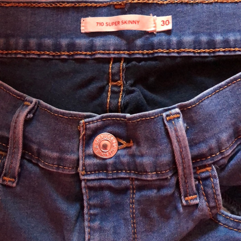 Levi’s 710 Jeans
